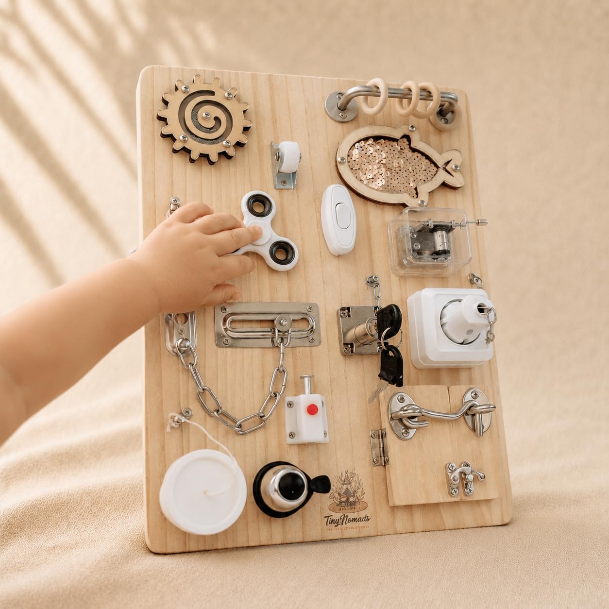 Montessori Busy Board – Activity-Brett für Kleinkinder